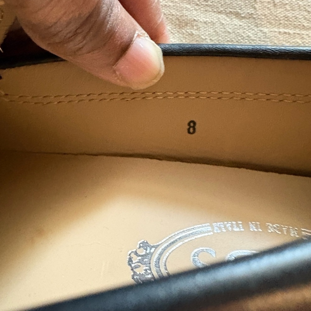 Tod's City Gommino Logo-Debossed Leather Driving Shoes - Picture 6 of 6